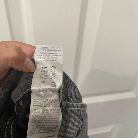 MOTHER Swooner Grey Supermoon Denim Skinny Jean - Picture 5 of 10